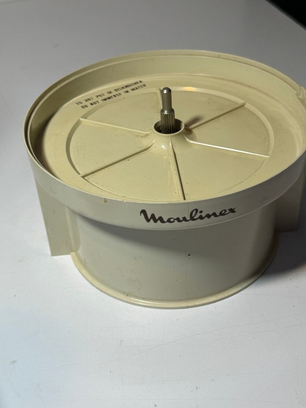Moulinex La Machine Food Processor Model 354 Replacement Part Base ONLy